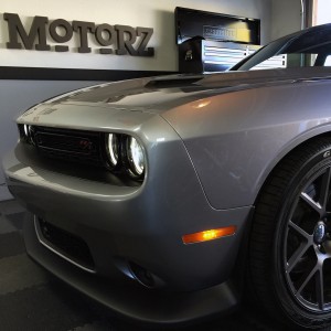 2015_dodge_challenger_scat_pack_front
