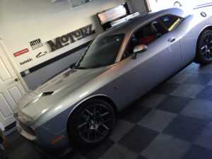 2015_dodge_challenger_scat_pack_motorz_studio